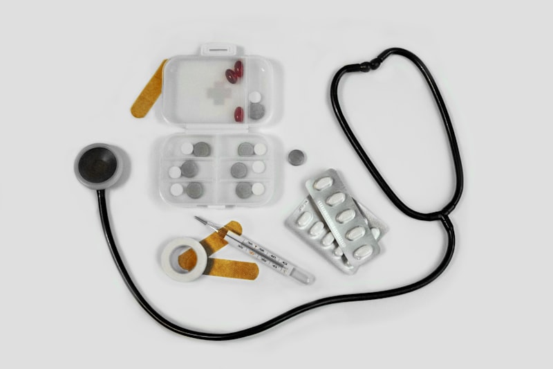 How to Perform Basic First Aid: Essential Skills Guide