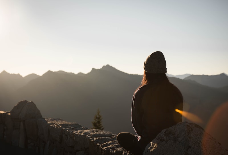 Recognizing Anxiety Symptoms: A Complete Guide to Signs and Treatment