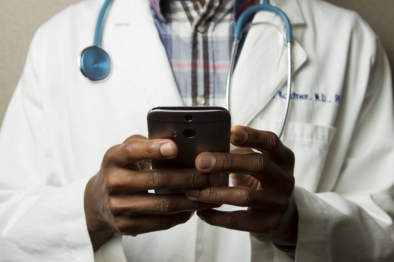 Best Symptom Checker Apps in 2025: Expert-Reviewed Options