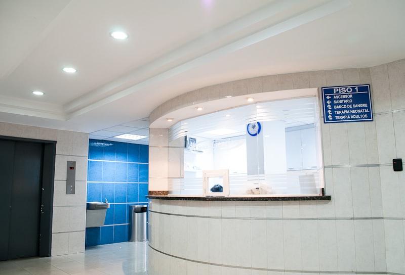 Urgent Care vs Emergency Room Costs: When to Go Where